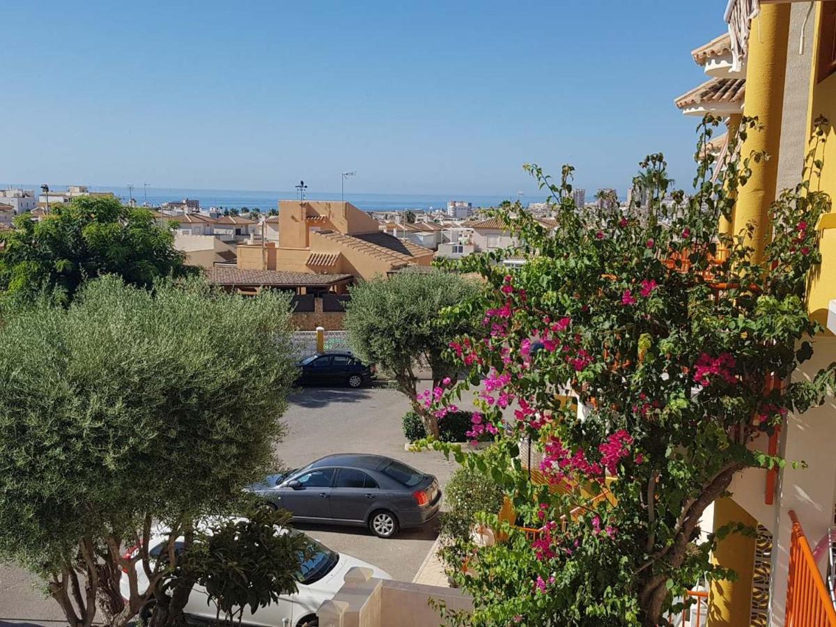 Sunny Apartament Near La Mata Beach Торевьиа Экстерьер фото